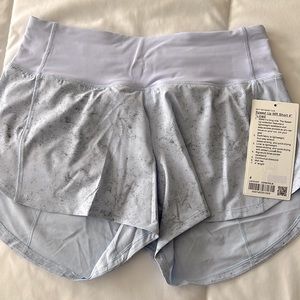 🚨 NWT 🚨 size 4 - Speed Up MR short 4” *lined